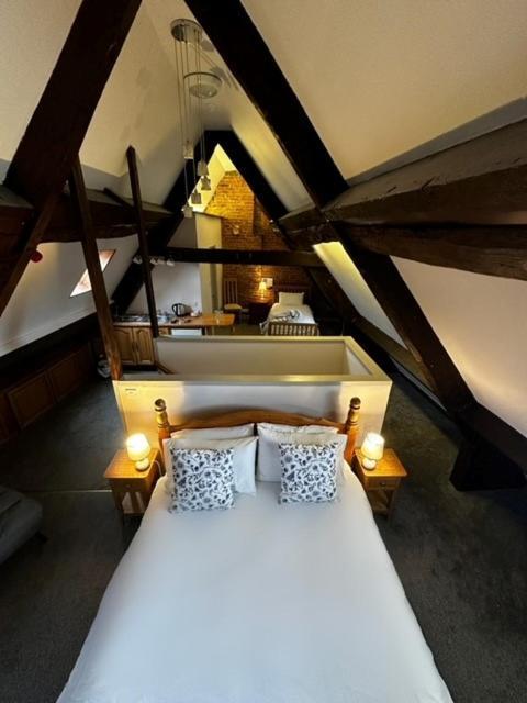 The Ilchester Arms Hotel, Ilchester Somerset Exterior photo