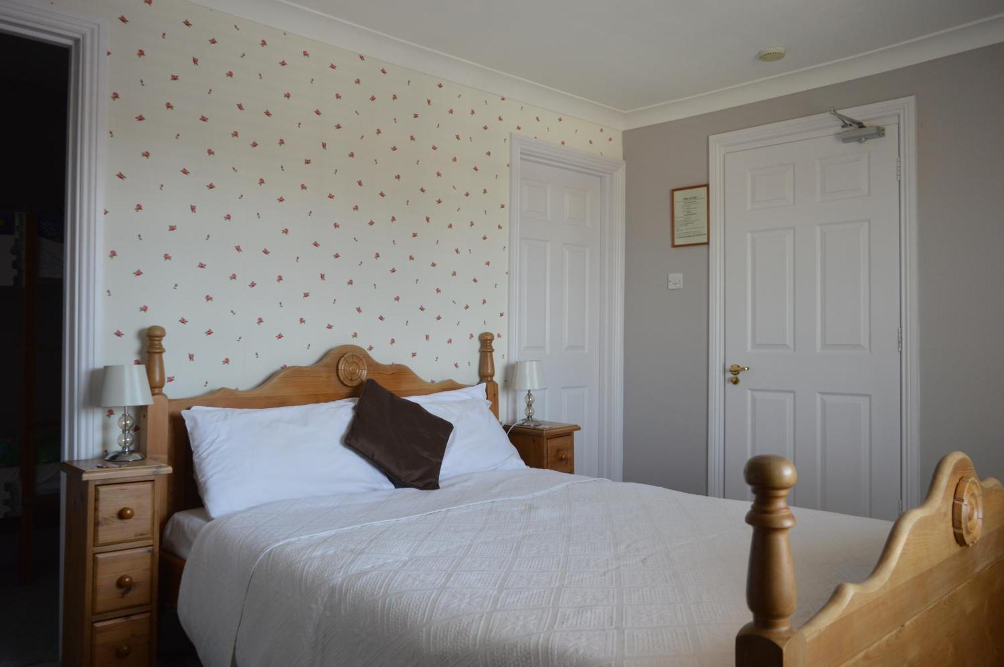 The Ilchester Arms Hotel, Ilchester Somerset Exterior photo