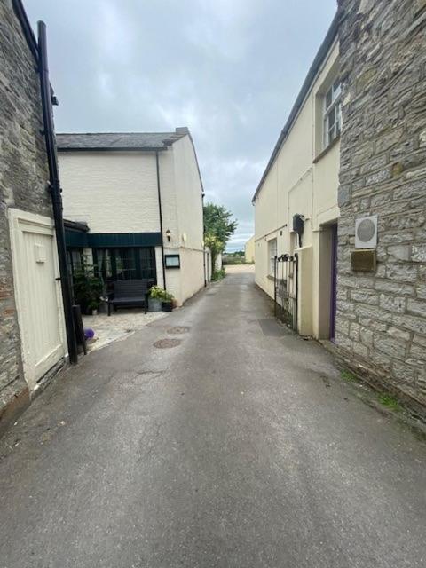 The Ilchester Arms Hotel, Ilchester Somerset Exterior photo